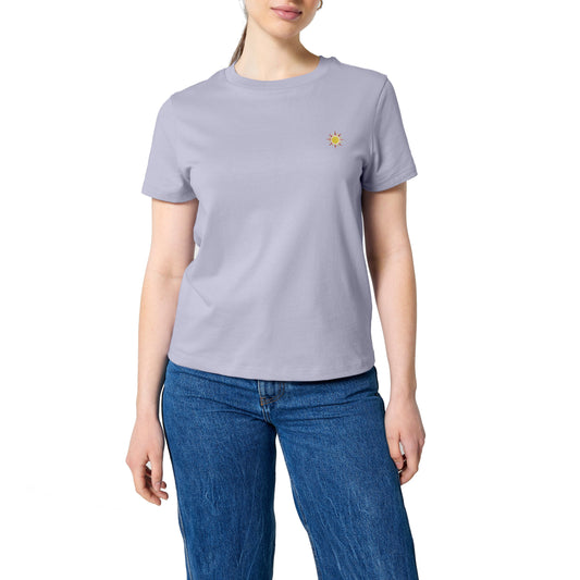 Lavenderfarbiges T-Shirt aus nachhaltiger Bio-Baumwolle mit umweltfreundlicher Herstellung.