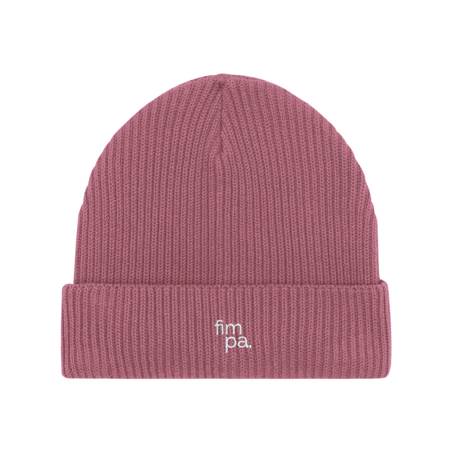 Altrosa Beanie mit feinem Rippstrick und weißem fimpa-Logo auf dem umgeschlagenen Saum – nachhaltige und zeitlose Kopfbedeckung.
