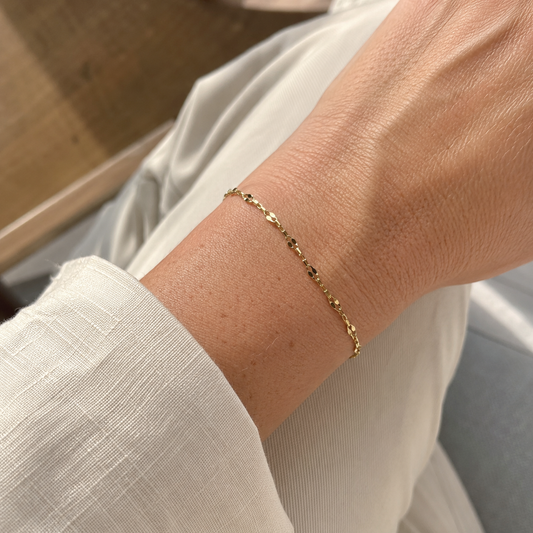 Filigranes Goldarmband Damen – 14k vergoldet & wasserfest | Lip Chain Armband aus Edelstahl